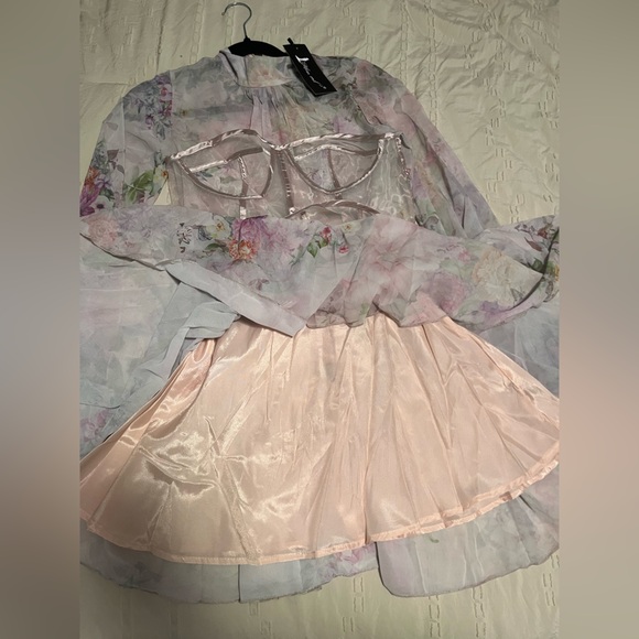 Miss Ord Floral Print Mini Dress - Picture 6 of 8